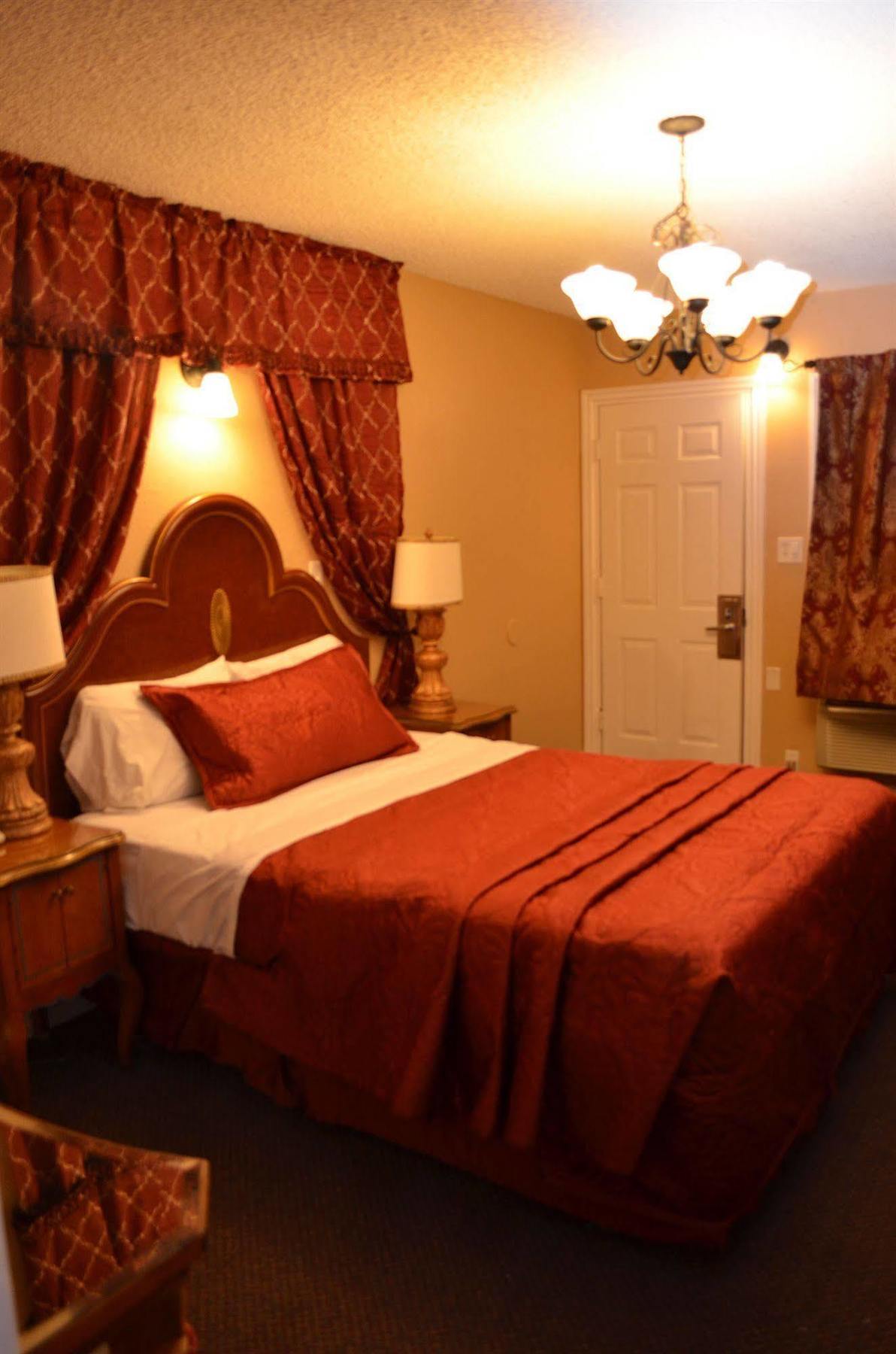 Travel Inn & Suites Викторвил Екстериор снимка
